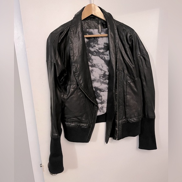 Like-New Stunning Collard Black Leather Jacket, Small - Picture 1 of 5